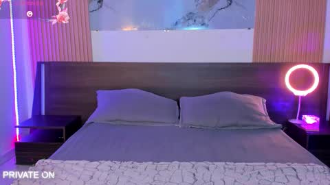 samantha_moons online show from December 4, 2025, 11:24 pm