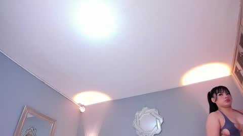  Samanthaa online show from November 25, 2025, 12:05 pm