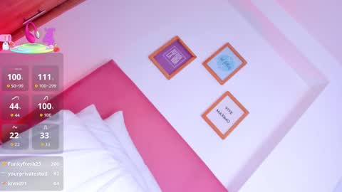 Snapshot of samanthaheinz chatting on October 4, 2025, 10:41 pm V A N E S S A online show from October 4, 2025, 10:41 pm
