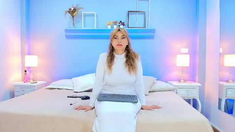 Snapshot of samanthamilf__ chatting on February 11, 2025, 1:31 am Samanta online show from February 11, 2025, 1:31 am