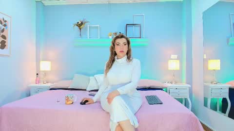 Snapshot of samanthamilf__ chatting on March 8, 2025, 9:50 am Samanta online show from March 8, 2025, 9:50 am