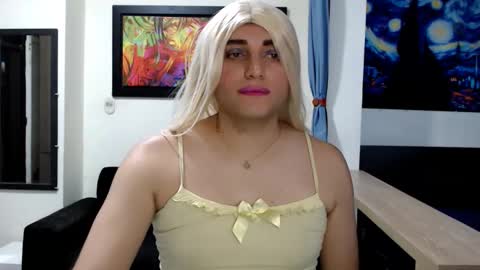 Snapshot of samara81648 chatting on October 25, 2025, 6:32 am Samara online show from October 25, 2025, 6:32 am