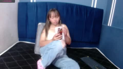 Snapshot of samara_purple chatting on January 10, 2025, 12:47 pm Dafne  online show from January 10, 2025, 12:47 pm