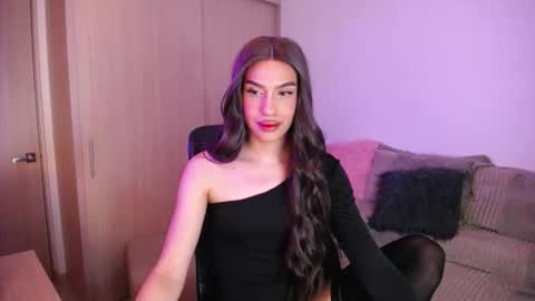 Snapshot of samarasilex chatting on October 22, 2025, 2:34 am Samara Silex online show from October 22, 2025, 2:34 am