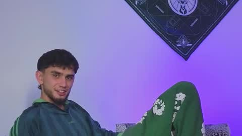 samevansx online show from October 16, 2025, 4:08 pm