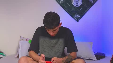 samevansx online show from November 26, 2025, 2:18 pm