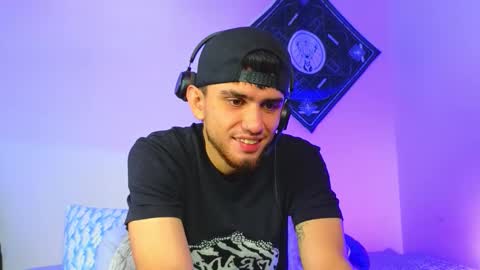 Snapshot of samevansx chatting on December 18, 2025, 6:25 pm samevansx online show from December 18, 2025, 6:25 pm