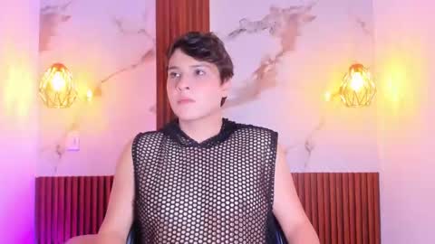 Snapshot of samlopez1 chatting on November 11, 2025, 3:06 am Sam online show from November 11, 2025, 3:06 am