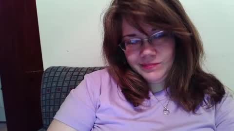 Snapshot of sammy_lyn chatting on October 9, 2025, 5:00 pm Sam online show from October 9, 2025, 5:00 pm