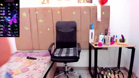 Snapshot of sammy_mature_ chatting on December 17, 2024, 4:45 am Sammy online show from December 17, 2024, 4:45 am