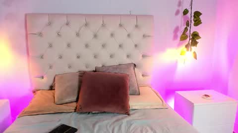 Samantha online show from December 5, 2025, 5:27 am