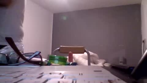 Snapshot of sammyd200 chatting on December 15, 2025, 7:12 am sammyd200 online show from December 15, 2025, 7:12 am