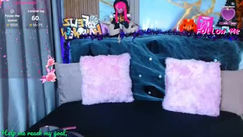 sammylittle_ online show from October 13, 2025, 6:52 pm