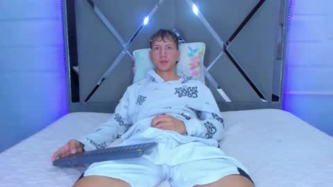 SAMMY online show from December 5, 2025, 7:28 am