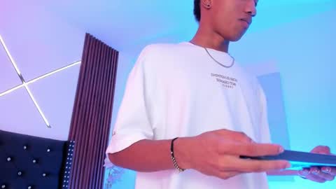 Snapshot of sammyyadams_ chatting on September 19, 2025, 10:32 pm sammyyadams_ online show from September 19, 2025, 10:32 pm