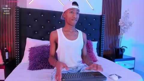 Snapshot of sammyyadams_ chatting on September 20, 2025, 10:44 pm sammyyadams_ online show from September 20, 2025, 10:44 pm