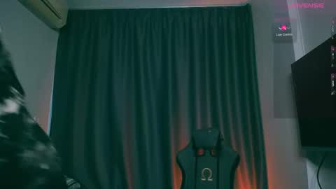 Snapshot of samuel_andrew chatting on March 2, 2025, 11:29 am Samuel online show from March 2, 2025, 11:29 am