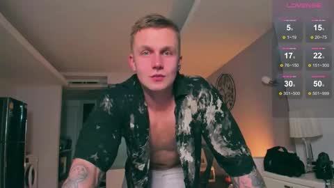 Snapshot of samuel_andrew chatting on October 9, 2025, 5:38 am Samuel online show from October 9, 2025, 5:38 am
