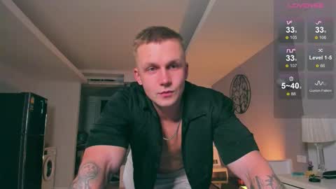 Snapshot of samuel_andrew chatting on October 16, 2025, 2:56 am Samuel online show from October 16, 2025, 2:56 am