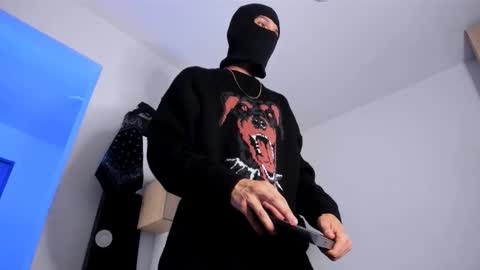   online show from October 16, 2025, 6:03 am