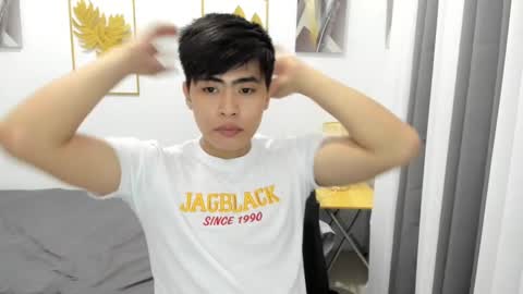 Snapshot of samuelangelo chatting on February 23, 2025, 6:49 am Sam online show from February 23, 2025, 6:49 am