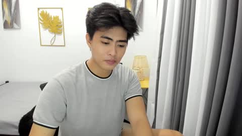 Snapshot of samuelangelo chatting on March 12, 2025, 7:24 am Sam online show from March 12, 2025, 7:24 am