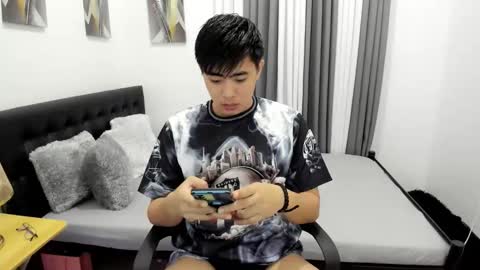 Snapshot of samuelangelo chatting on October 2, 2025, 4:03 pm Sam online show from October 2, 2025, 4:03 pm