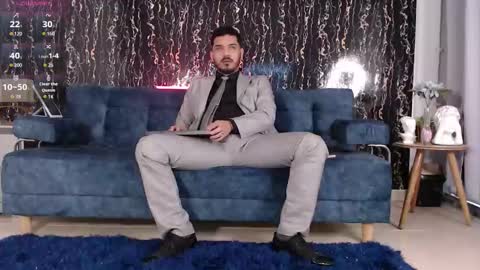  Samuel Coopper  online show from November 5, 2025, 1:55 pm