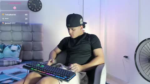 samxx_muscle online show from September 14, 2025, 2:38 pm