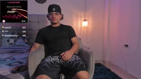 samxx_muscle online show from November 2, 2025, 1:46 pm