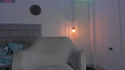 samxx_muscle online show from November 24, 2025, 1:44 pm