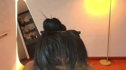 Hello I am absent due to a family calamity I will return soon-hola estoy ausente por un problema familiar volvere pronto. online show from September 24, 2025, 1:31 am