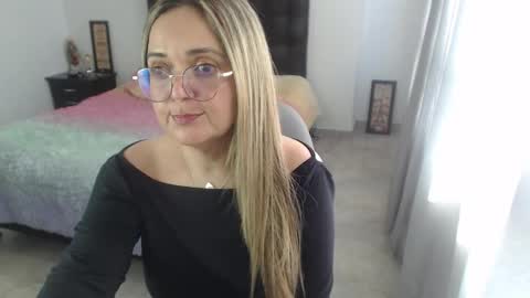 Snapshot of samy_vsn chatting on January 22, 2025, 8:59 pm samy_vsn online show from January 22, 2025, 8:59 pm
