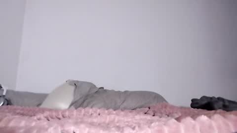 Snapshot of samymoon3 chatting on December 2, 2024, 1:46 pm Samymoon online show from December 2, 2024, 1:46 pm