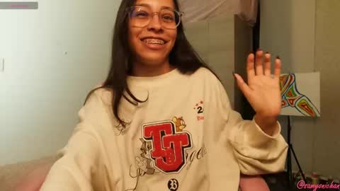 Snapshot of samyonichan chatting on December 9, 2024, 3:18 am Special show on 17 december and 23 UwU online show from December 9, 2024, 3:18 am