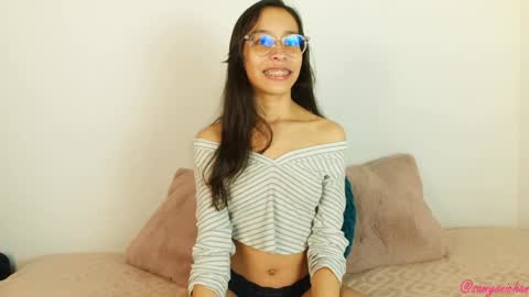 Snapshot of samyonichan chatting on January 30, 2025, 4:27 am Special show on 17 december and 23 UwU online show from January 30, 2025, 4:27 am