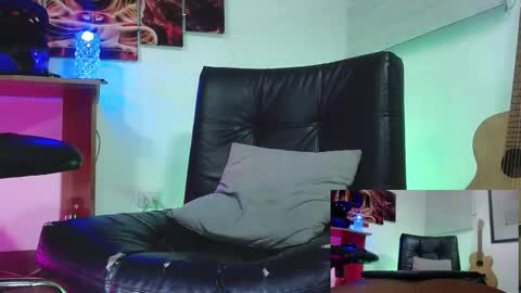 Sander online show from December 4, 2025, 10:07 pm