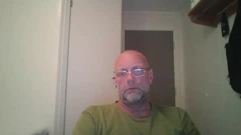 sandnesrune523 online show from November 17, 2025, 6:24 pm