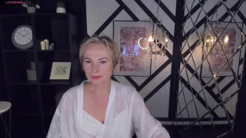 Snapshot of sandra_kind chatting on January 29, 2025, 5:51 am Sandra online show from January 29, 2025, 5:51 am