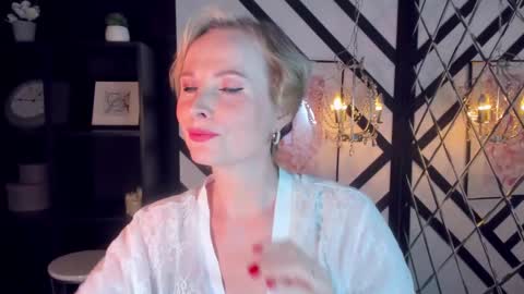 Snapshot of sandra_kind chatting on February 24, 2025, 8:49 am Sandra online show from February 24, 2025, 8:49 am