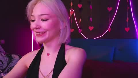 Sandy  online show from February 20, 2025, 1:25 am