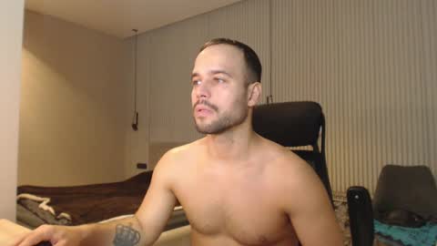 Snapshot of sandro_best chatting on January 23, 2025, 1:45 pm DeAlex online show from January 23, 2025, 1:45 pm