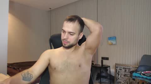 Snapshot of sandro_best chatting on February 2, 2025, 10:35 am DeAlex online show from February 2, 2025, 10:35 am