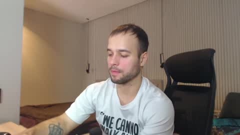 Snapshot of sandro_best chatting on February 9, 2025, 10:53 am DeAlex online show from February 9, 2025, 10:53 am