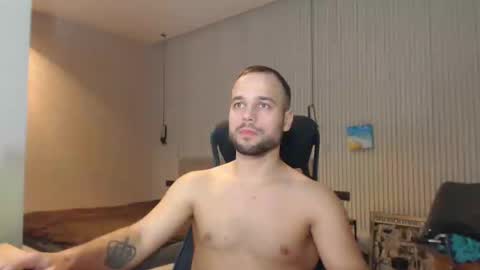 Snapshot of sandro_best chatting on February 16, 2025, 5:15 pm DeAlex online show from February 16, 2025, 5:15 pm