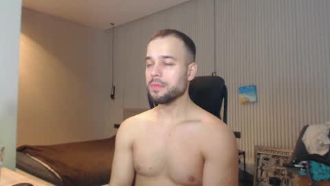 Snapshot of sandro_best chatting on February 17, 2025, 9:56 am DeAlex online show from February 17, 2025, 9:56 am
