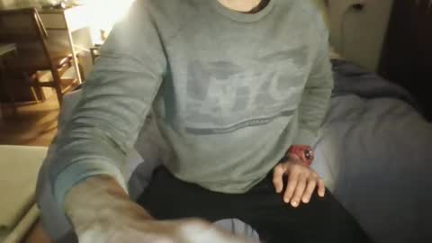 Snapshot of sandrofitness chatting on December 18, 2025, 10:49 pm sandro online show from December 18, 2025, 10:49 pm