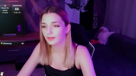 Snapshot of sandy_belle88 chatting on October 17, 2025, 6:43 pm sandy_belle88 online show from October 17, 2025, 6:43 pm