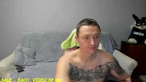 Snapshot of sandy_chris chatting on January 24, 2025, 8:13 am Sandy and Chris online show from January 24, 2025, 8:13 am