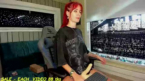 Snapshot of sandy_chris chatting on September 19, 2025, 10:16 am Sandy and Chris online show from September 19, 2025, 10:16 am